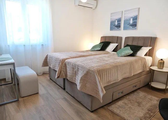 Villa Janie With A Pool For Up To 16 People San Pietro di Brazza
